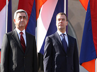 Presidentes da Rússia e Arménia se reúnem