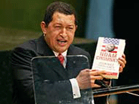 Livro lidera vendas após propaganda de Chávez