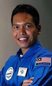 Malásia criou o primeiro guia para muçulmanos no espaço