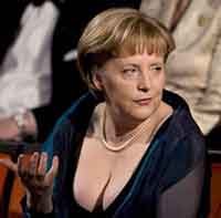 Merkel surpreendeu com generoso decote