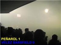 Peñarol 1 X Velez 0 - DT Diego Aguirre cumprimenta o Pravda num vídeo. 15098.jpeg