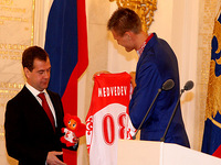 Dmitry Medvedev recebeu a equipe olímpica russa no Kremlin