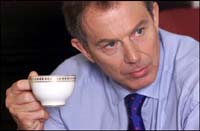 Tony Blair anunciou que irá deixar o cargo de primeiro-ministro em 27 de junho