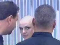 Britney Spears rapou totalmente o cabelo (foto)
