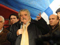 Ex-Guerrilheiro é Presidente de Uruguai