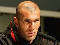Zidane chegou à Argélia, país dos seus antepassados