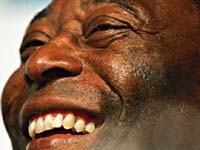 Autógrafo de Pelé custa US$ 1500