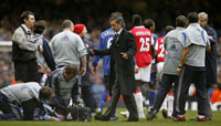 Chelsea -Arsenal: Lesão de John Terry e briga entre os jogadores africanos