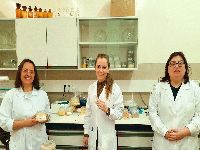Equipa da Universidade de Coimbra cria embalagens comestíveis a partir de resíduos da indústria agroalimentar. 35323.jpeg Equipa da Universidade de Coimbra cria embalagens comestíveis a partir de resíduos da indústria agroalimentar. 35323.jpeg