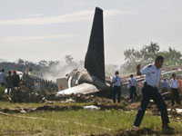 Boeing 737 pegou fogo ao aterrissar na Indonésia. Há vítimas