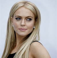 Lindsay Lohan tentou suicidar-se
