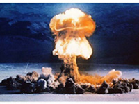 Em três a cinco anos Japão poderá ter bomba atómica