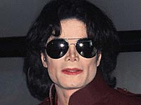 Michael Jackson culpa seus ex-advogados,sósios e assessores