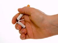 Saúde lança novas imagens de advertências para embalagens de cigarro