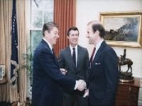 Joe Biden, ‘falcão antidéficit’, sabotou as ajudas emergenciais. 34622.jpeg Joe Biden, ‘falcão antidéficit’, sabotou as ajudas emergenciais. 34622.jpeg
