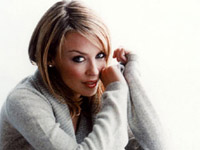 Kylie Minogue lidera lista de celebridades mais bem vestidas