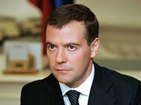 Dmitri Medvedev candidato à Presidência russa reafirma apoio a Belgrado