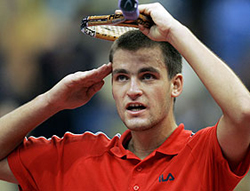 Mikhail Youzhny venceu um dos favoritos de  Open dos Estados Unidos