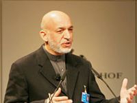 Presidente Hamid Karzai: Entrevista. 19747.jpeg