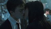 Beijo entre Harry e Cho  é a atração maior do quinto filme da saga sobre Harry Potter(foto)