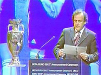 Uefa tomou uma decisão política: Polônia e Ucrânia recebem Euro Copa 2012