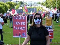 Combate à pandemia não pode prejudicar ainda mais os trabalhadores. 34955.jpeg Combate à pandemia não pode prejudicar ainda mais os trabalhadores. 34955.jpeg