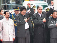 Ahmadinejad procura na Bolívia  urânio?