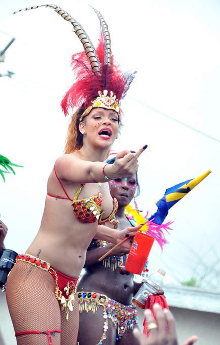 Rihanna-Rainha do Carnaval de Barbados