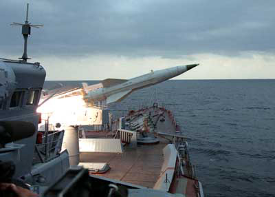 Rússia celebra 90º aniversário da Marinha Soviética