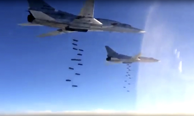 Rússia  a  bombardear os terroristas na Síria