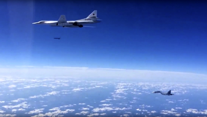 Rússia  a  bombardear os terroristas na Síria