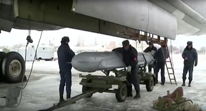 Rússia  a  bombardear os terroristas na Síria