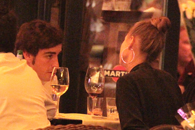 Fernando Alonso flagrado com sua namorada russa