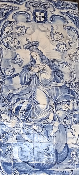 Nossa Senhora defensora é única e deferente