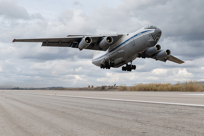 A base aérea russa em Hmeymim, Syria