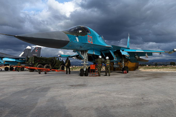 A base aérea russa em Hmeymim, Syria