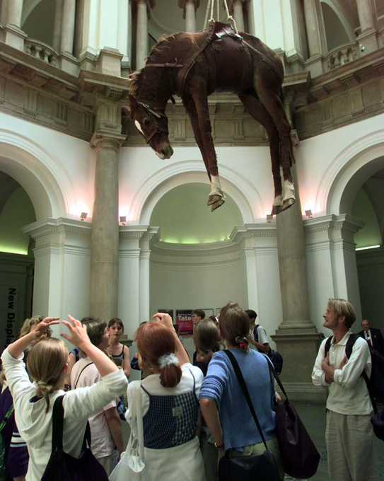 Escultor  provocador Maurizio Cattelan