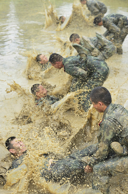 O Exêrcito chinês em treinamento