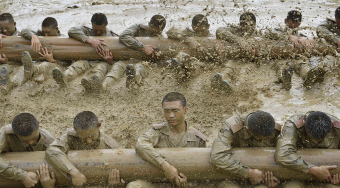 O Exêrcito chinês em treinamento