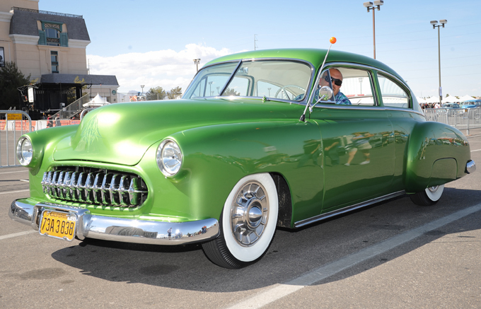 Mostra de automóveis retrô  "Viva Las Vegas"