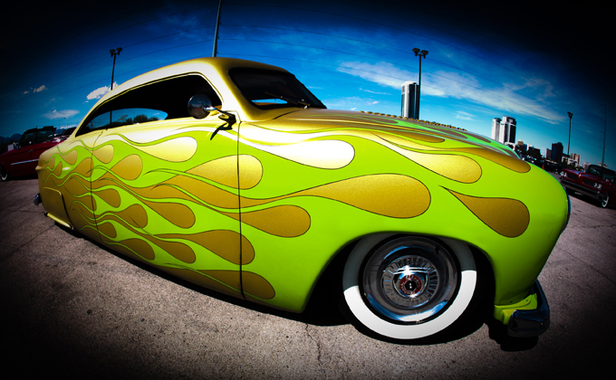 Mostra de automóveis retrô  "Viva Las Vegas"