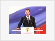 Medvedev: Cabe à Ucrânia decidir se quer entrar na OTAN