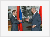Medvedev e Lukashenko discutem situação na Ossétia do Sul