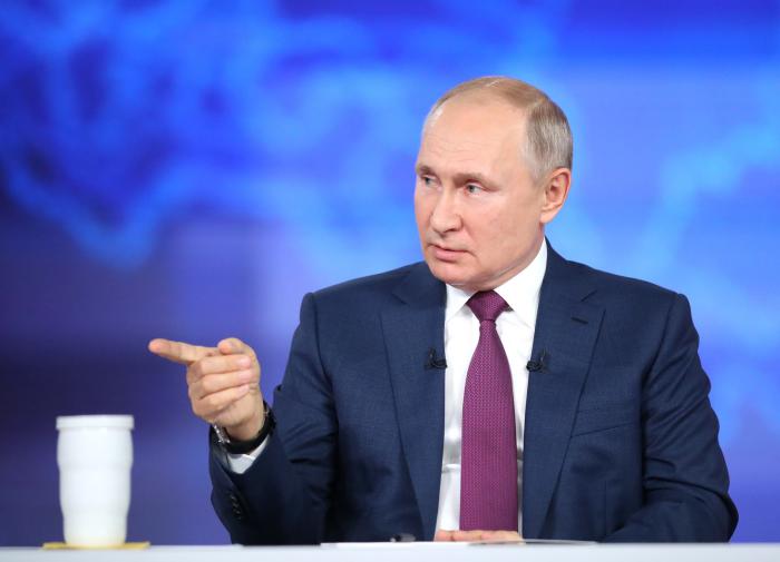 O artigo de Putin sobre a Ucrânia se tornará obrigatório no treinamento político dos militares