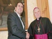 Primeiro a saudar Franco, o Vaticano se faz cúmplice do golpe