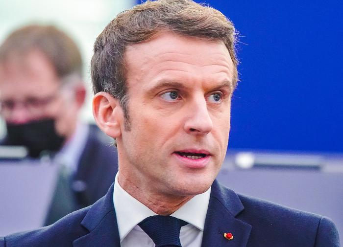 Temendo Le Pen, esquerda salva Macron e recupera o “neoliberalismo cor-de-rosa”