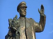Um Acto Vergonhoso: Profanaram e Removeram a Estátua do Marechal Konev!