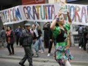 Central sindical chilena participa de manifestação estudantil