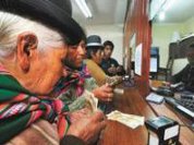 Bolívia é o país que mais protege aposentados na América Latina