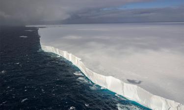 Gigante de gelo A23a ruma para a Geórgia do Sul: cientistas monitoram impacto ecológico